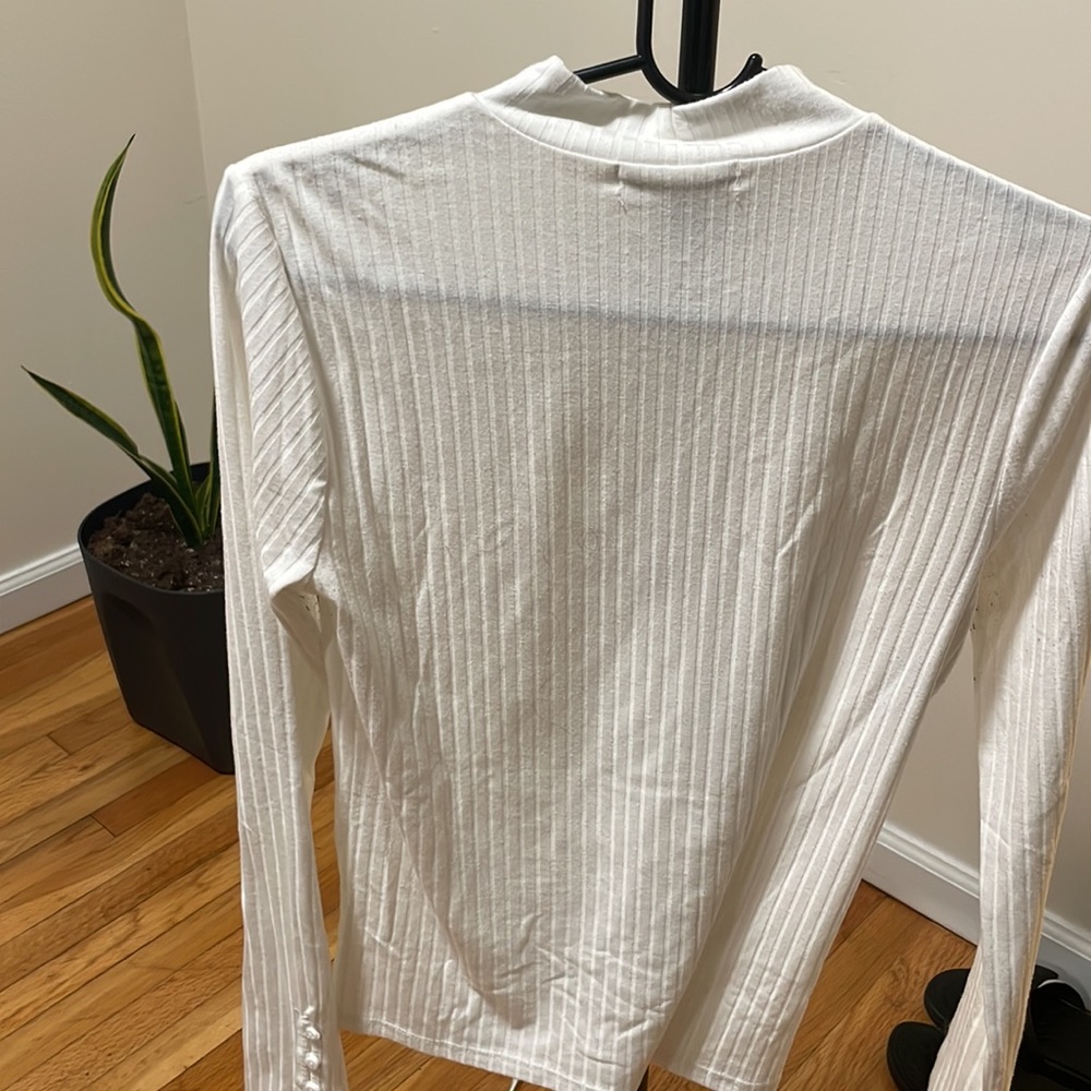 Cream turtle neck - Picture 3 of 3